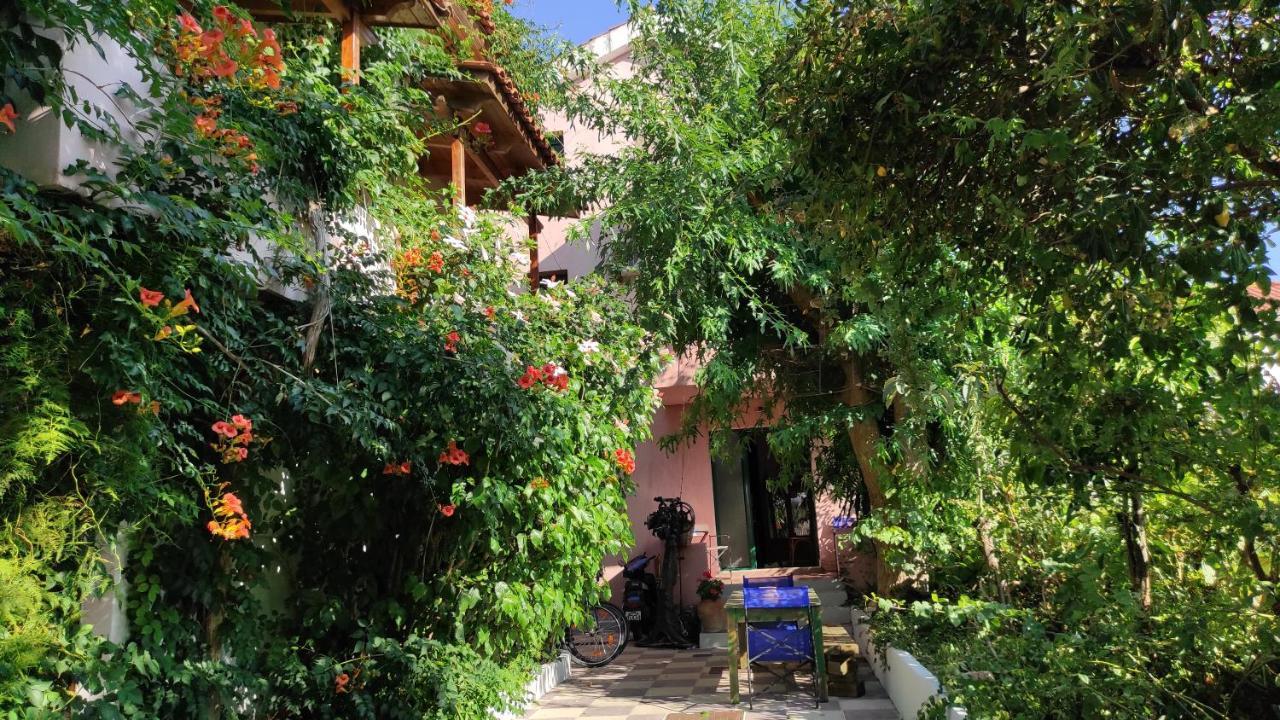 Staggia Studios Sami  Dış mekan fotoğraf